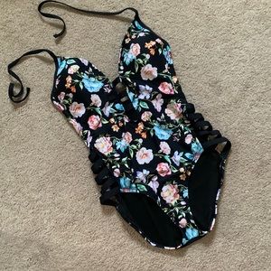 One piece bathing suit